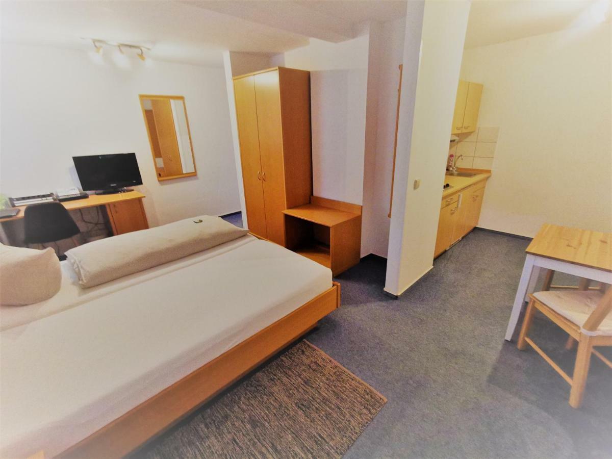 City Hotel Franziska ชเตราบิง ภายนอก รูปภาพ